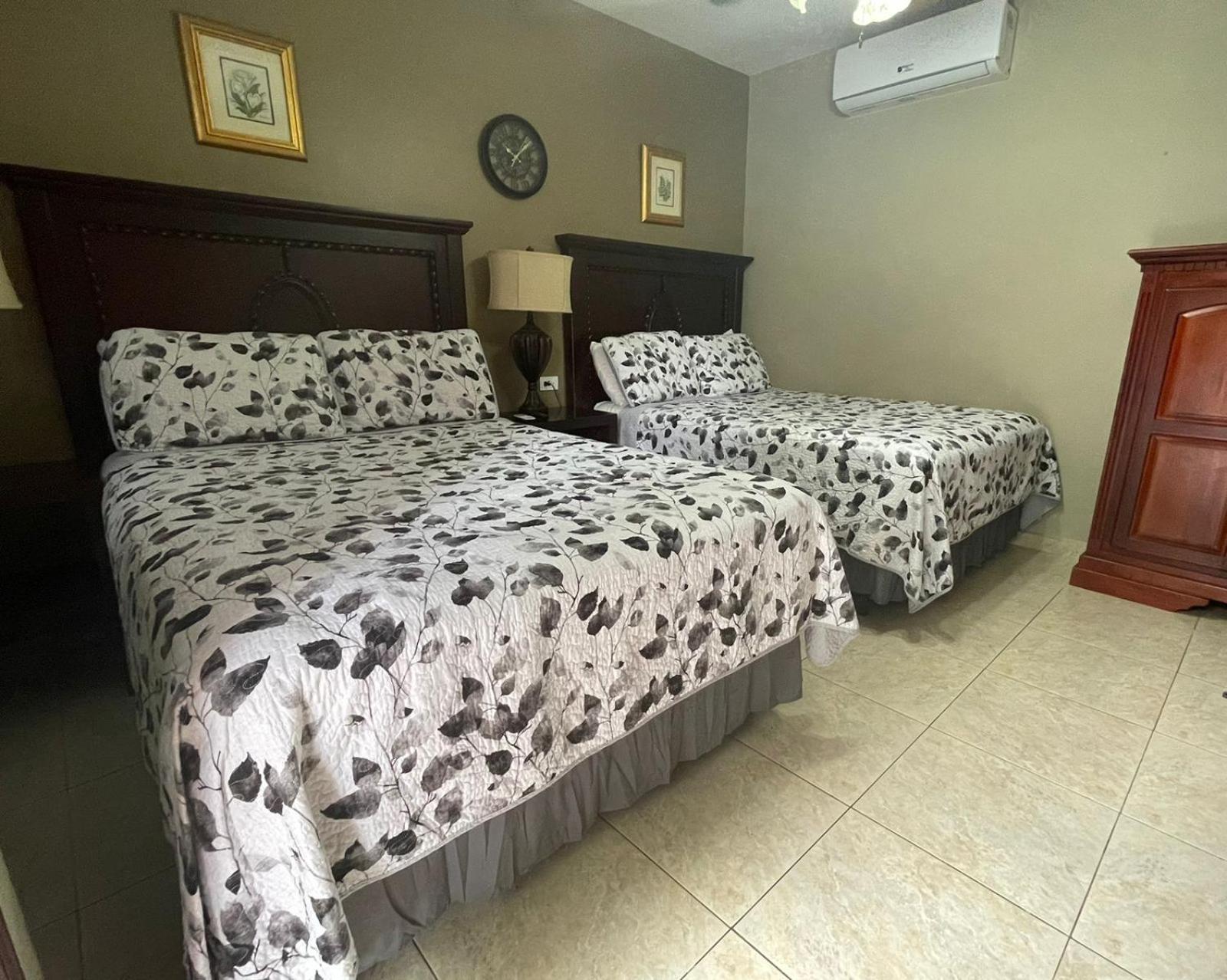 سان بيدرو سولا Refugio De La Montana B&B الغرفة الصورة